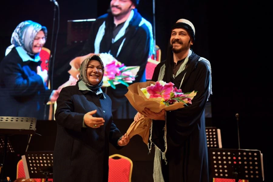 700. yılında Yunus Emre